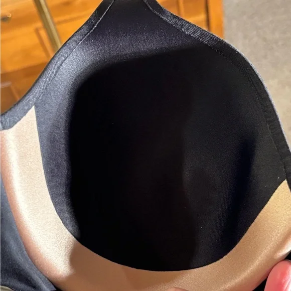 Warner's Classic Black Bra - Picture 5 of 5